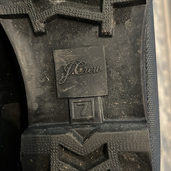 J Crew duck boot with fuzzy lining - Picture 7 of 7